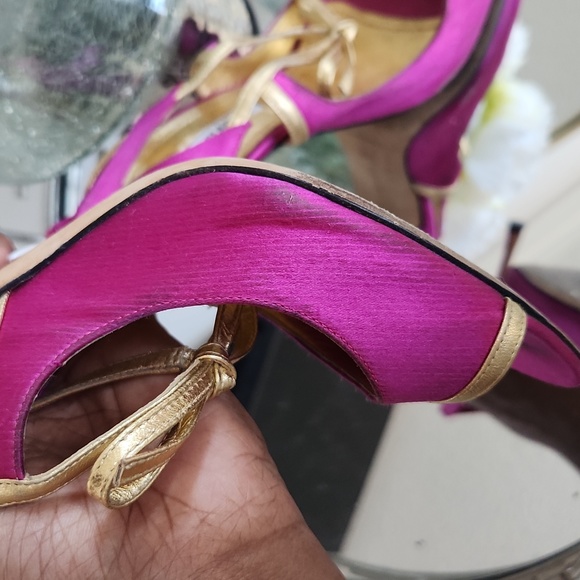 MANOLO BLAHNIK HEELS!! - Picture 6 of 7